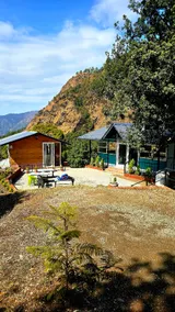 Van Shanti Stays - Image 3