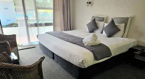Haruru Falls Retreat - Image 2