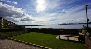 Beach House No1 With Amazing Sea Views And Direct Beach Access - Image 3