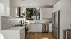 Modern Townhome with Space Needle View - Image 5