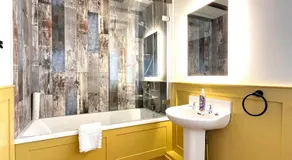 Deanwood Holiday Cottages - Image 2