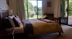 Beezneez B&B - Image 2