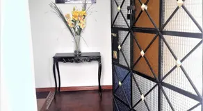 Royalty Inn - Image 3