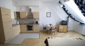 Gozsdu Spacious Apartment - Image 3