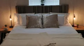 Rooms at the Village - Image 2