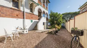 Cumquat House - Image 4