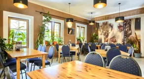 Zajazd Karłów Restauracja & Pokoje Gościnne - Image 2