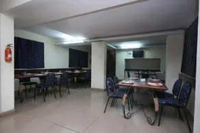 OYO The Retreat Hotel - Image 3
