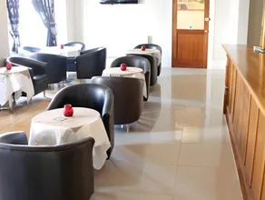 The Waverley Hotel - Image 4