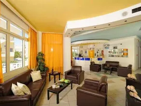 Filia Hotel Apartments - Image 2