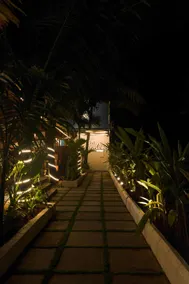 The Paradise - By the fields - Image 5