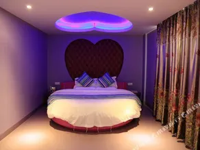 Next Wisdom Hotel - Image 5