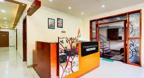 Townhouse MG Road Near Commercial Street - Image 2