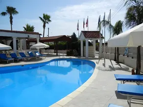 Tsialis Hotel Apartments - Image 3