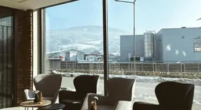Hotel Bank - Image 4