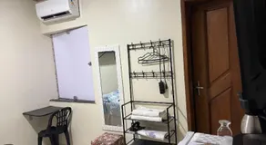 Suíte Moderna e Silenciosa no Coração da Cidade - Image 2