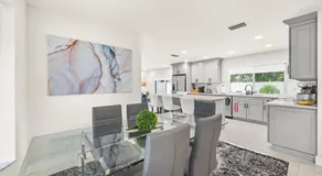 Sail Away Beach Cottage Sleeps 10 Heated Pool - Image 3