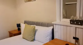 Cathcart Place Rooms - Image 5