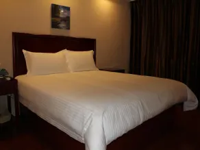 GreenTree Inn Dalian Development Zone Jinma Road Pedestrian Street Express Hotel - Image 2