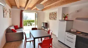 Red Apartment in Marciaga di Costermano - Image 5