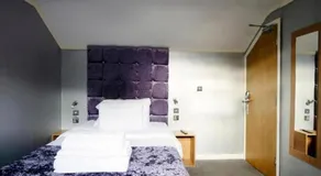 Hotel 24-7 Express - Image 3