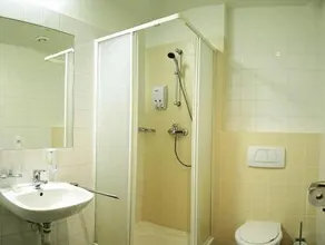 Hotel Maxim - Image 3
