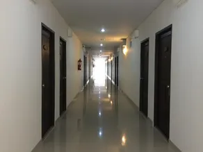 Amonruk Hotel 2 - Image 4
