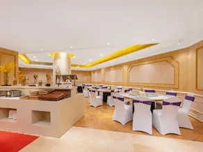 Venus International Hotel Shenzhen Gongming Plaza Metro Station Tianhong - Image 4