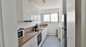 Spacieux appartement avec Balcons, 4 chambres, espace & confort, Centre Gare - Image 3
