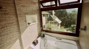 Casa na montanha em condomínio de alto padrão - Image 5