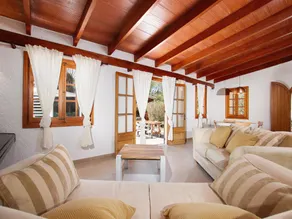 Stylish Two-Bedroom Anere Villa - Image 2