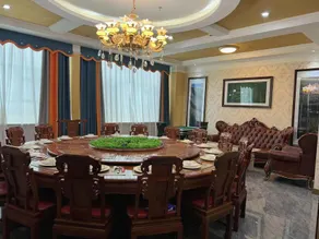 Tongren Longwu Hotel - Image 4