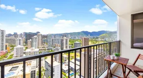 Waikiki banyan condo with ocean views & lanai - Image 4