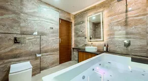 Nature's Villa with Private Pool - Image 2