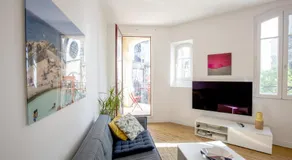 Place Saint Michel Apartment - Image 2