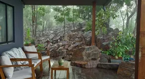 The Ridge Retreat on Litchfield - Image 4