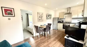 South Gyle House - SuperFast WiFi and Free Parking - 7 minutes from Edinburgh Airport - Image 2