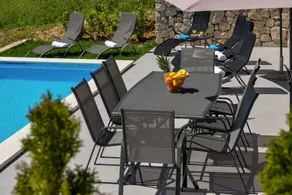Villa NiMa ofrece a sus huéspedes unas vacaciones tranquilas lejos de la multitud y el ruido - Image 4