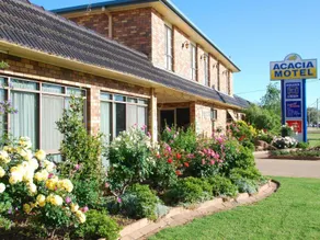 Acacia Motel - Image 4