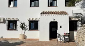 Bella Boutique Apartments - Image 5