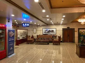 Hot Spring Holiday Hotel - Image 4