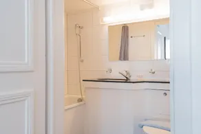 HITrental Old Town Apartments - Image 2