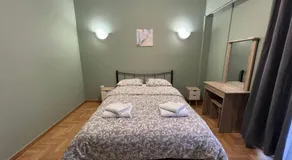 Sfiggos 54 Guest House - Image 4