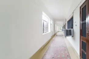 SPOT ON 39952 hotel Silverton - Image 3