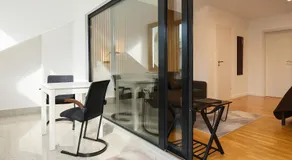 3 ROOMS - Zimmervermietung nähe Flughafen BER - gratis WLAN, Parken & Netflix - Image 3