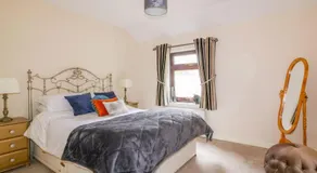 Camellia Cottage - Image 2