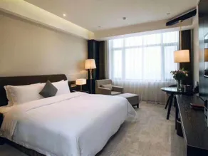 Herun Art Hotel - Image 2