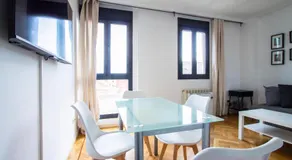 Apartamentos Cinco Rosas - Image 2
