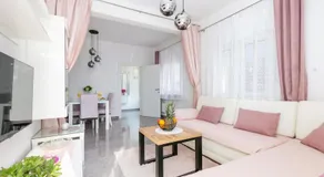 Apartment Radalj - Image 2