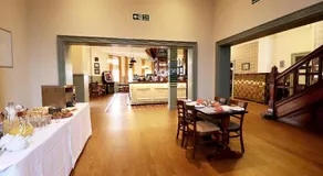 The Bridge Inn Hotel - Image 4